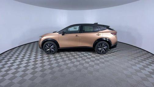 2025 Nissan ARIYA PLATINUM+