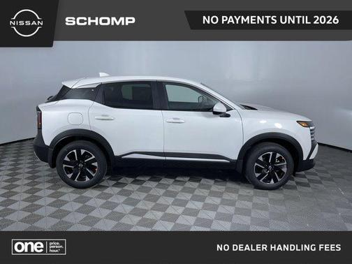 2025 Nissan Kicks SV