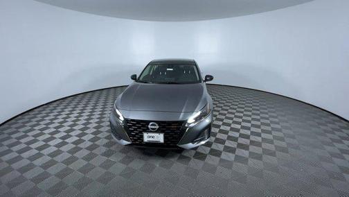 2025 Nissan Altima SR AWD