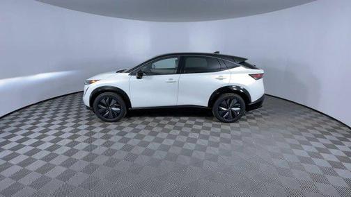 2025 Nissan ARIYA EVOLVE+