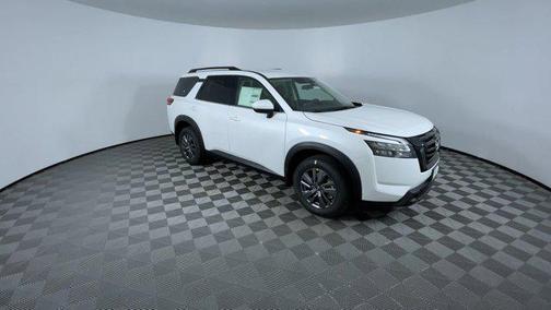 2025 Nissan Pathfinder SV 4WD