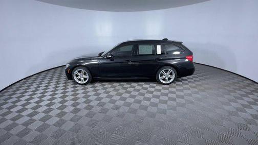 2019 BMW 330 xDrive