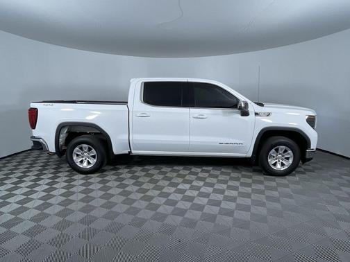 2024 GMC Sierra 1500 SLE