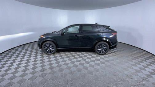 2025 Nissan ARIYA EVOLVE+