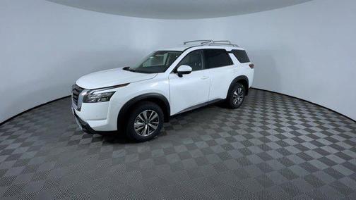 2025 Nissan Pathfinder SL 4WD