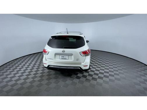 2015 Nissan Pathfinder SL