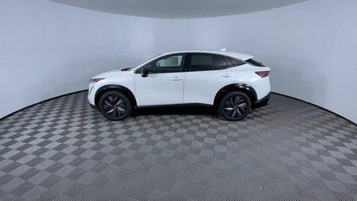 2025 Nissan ARIYA EVOLVE+