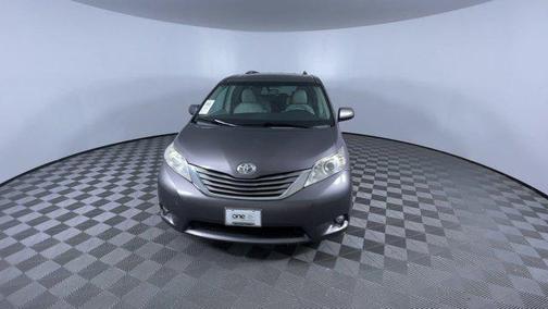 2011 Toyota Sienna XLE