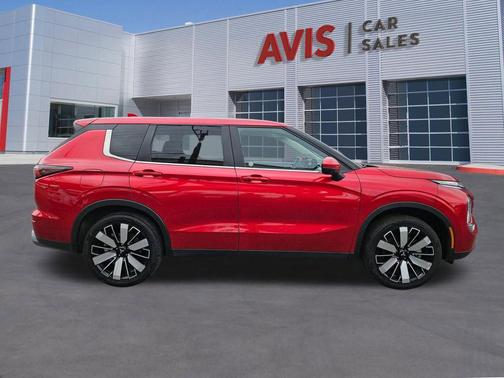 Red Metallic 2025 Mitsubishi Outlander SE S-AWC
