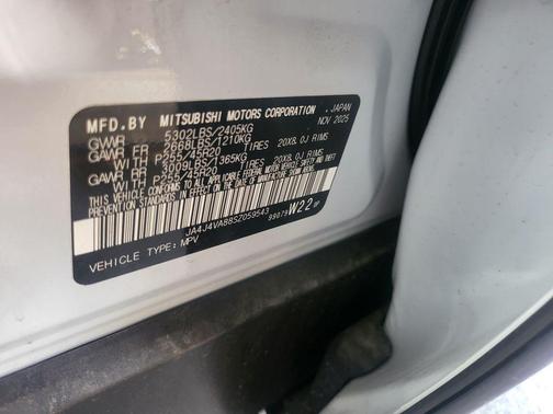 White Diamond 2025 Mitsubishi Outlander SE S-AWC