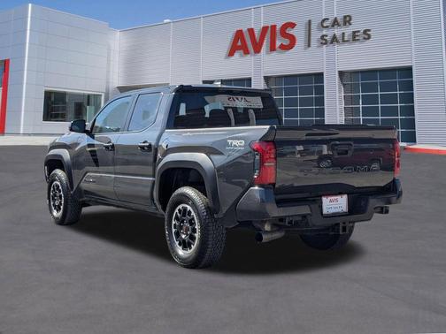 2025 Toyota Tacoma TRD Off-Road