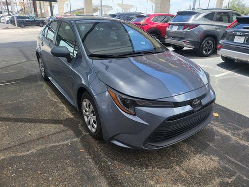 Classic Silver Metallic 2025 Toyota Corolla LE