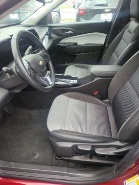 Crimson Metallic 2025 Chevrolet Trax LT