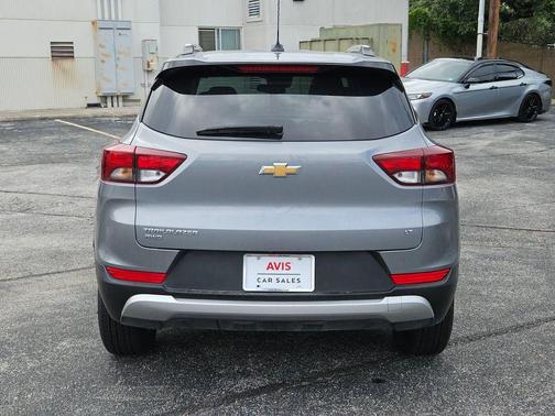 Sterling Gray Metallic 2025 Chevrolet Trailblazer LT