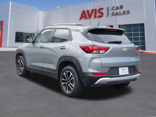 Sterling Gray Metallic 2025 Chevrolet Trailblazer LT