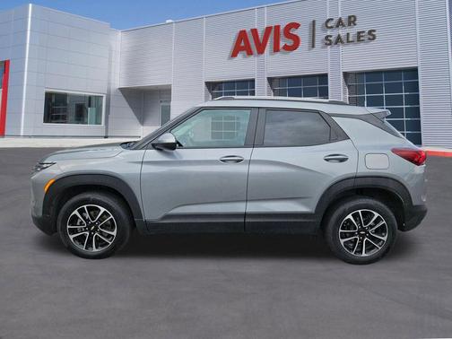 Sterling Gray Metallic 2025 Chevrolet Trailblazer LT