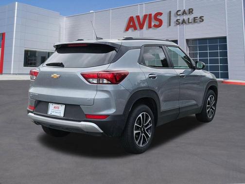 Sterling Gray Metallic 2025 Chevrolet Trailblazer LT