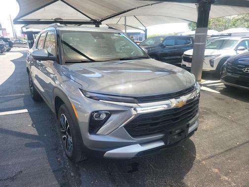 Sterling Gray Metallic 2025 Chevrolet Trailblazer LT