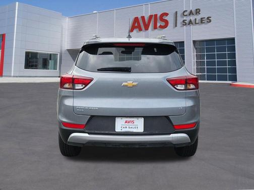 Sterling Gray Metallic 2025 Chevrolet Trailblazer LT
