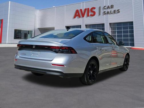 Solar Silver Metallic 2025 Honda Accord SE