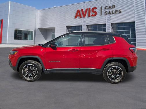 2025 Jeep Compass Trailhawk