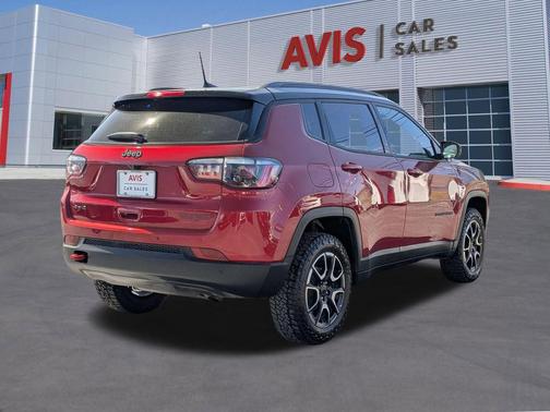 2025 Jeep Compass Trailhawk