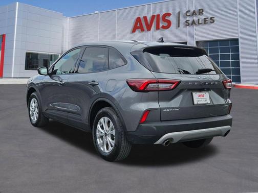 Space Silver Metallic 2025 Ford Escape Active