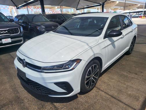Pure White 2025 Volkswagen Jetta 1.5T Sport