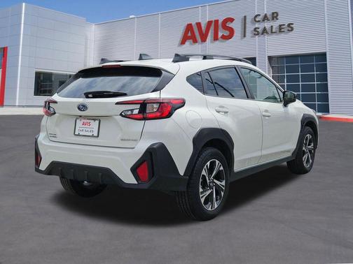 Crystal White Pearl 2025 Subaru Crosstrek Premium