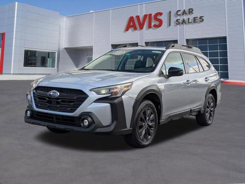 Ice Silver Metallic 2025 Subaru Outback Onyx Edition