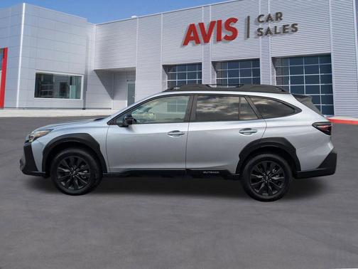 Ice Silver Metallic 2025 Subaru Outback Onyx Edition