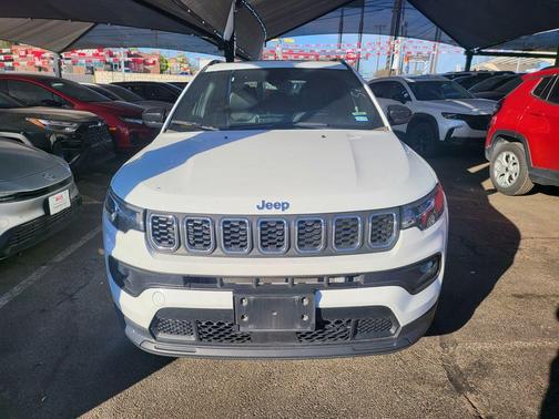 2025 Jeep Compass Latitude