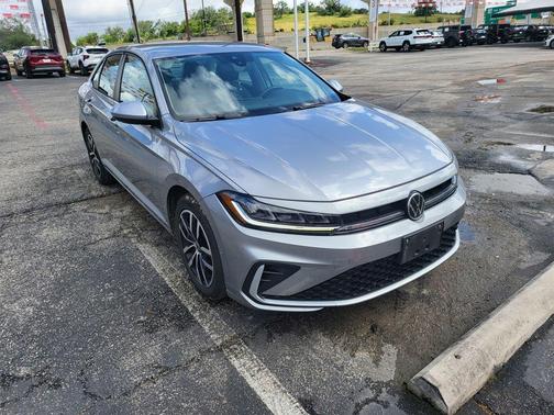 Pyrite Silver Metallic 2025 Volkswagen Jetta 1.5T SE