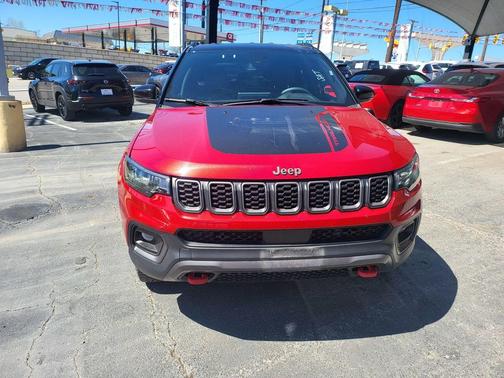 2025 Jeep Compass Trailhawk