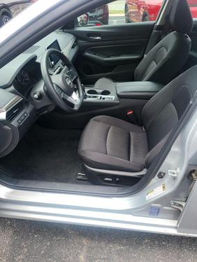 Brilliant Silver Metallic 2025 Nissan Altima 2.5 SV