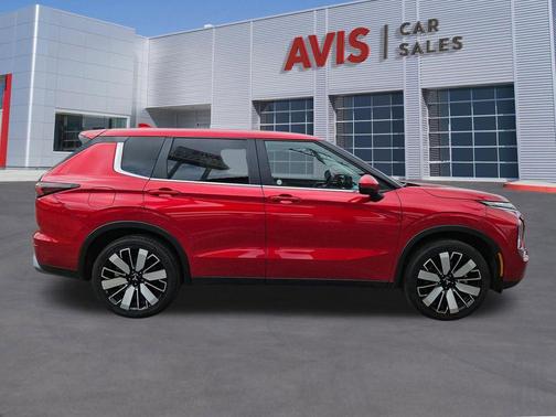 Red Metallic 2025 Mitsubishi Outlander SE S-AWC