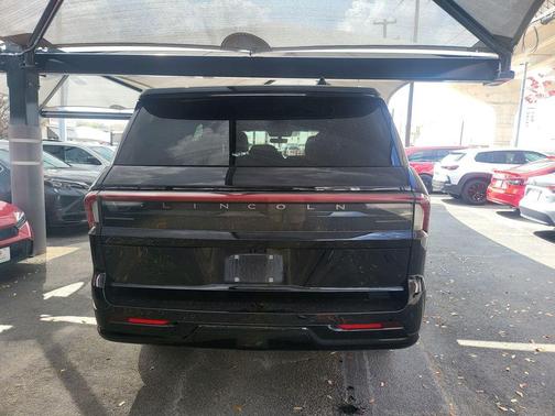 2025 Lincoln Navigator Reserve