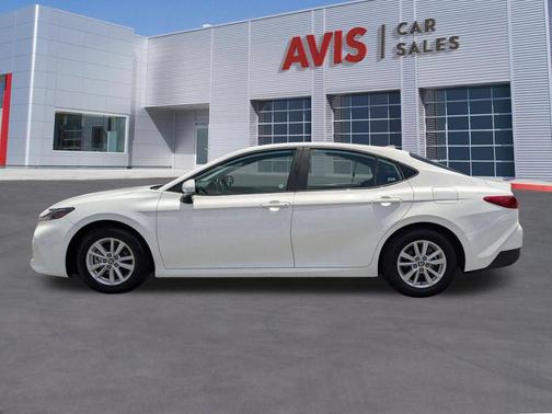 Ice Cap 2025 Toyota Camry LE