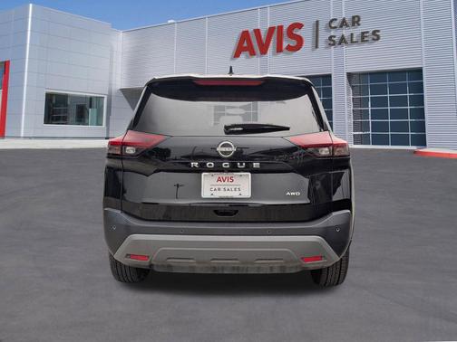Super Black 2023 Nissan Rogue S