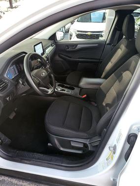 Oxford White 2025 Ford Escape Active