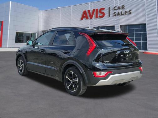 Aurora Black Pearl 2025 Kia Niro LX