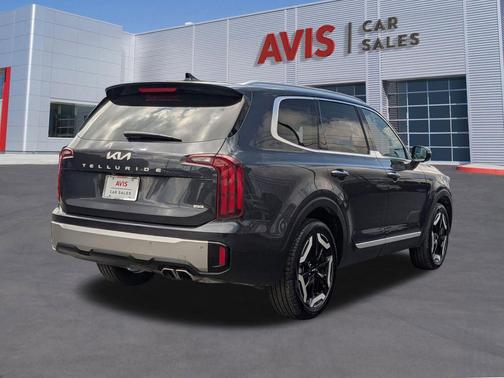 2025 Kia Telluride S