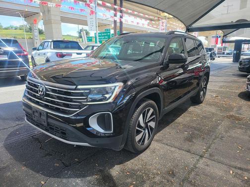 Black Metallic 2025 Volkswagen Atlas 2.0T SE w/Technology