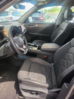 Black Metallic 2025 Volkswagen Atlas 2.0T SE w/Technology