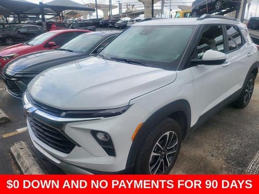 Summit White 2025 Chevrolet Trailblazer LT