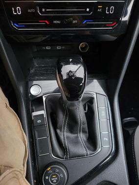 Silver 2025 Volkswagen Taos 1.5T SE