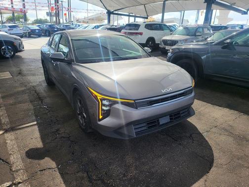Steel Gray 2025 Kia K4 LXS