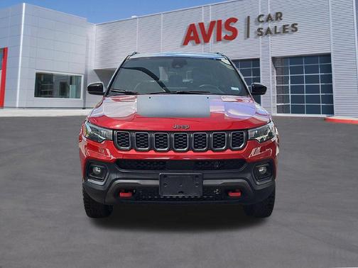 Red Hot Pearlcoat 2025 Jeep Compass Trailhawk