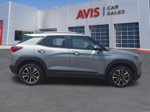 Sterling Gray Metallic 2025 Chevrolet Trailblazer LT