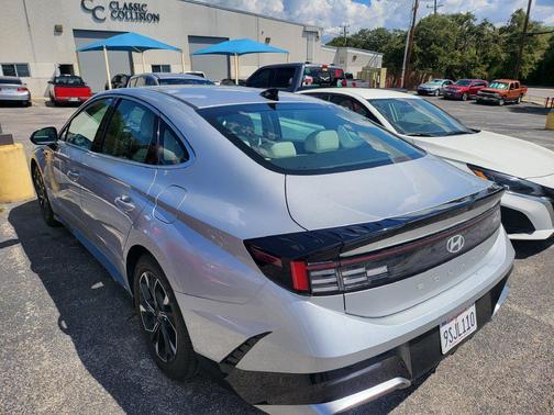 Aero Silver 2025 Hyundai SONATA SEL